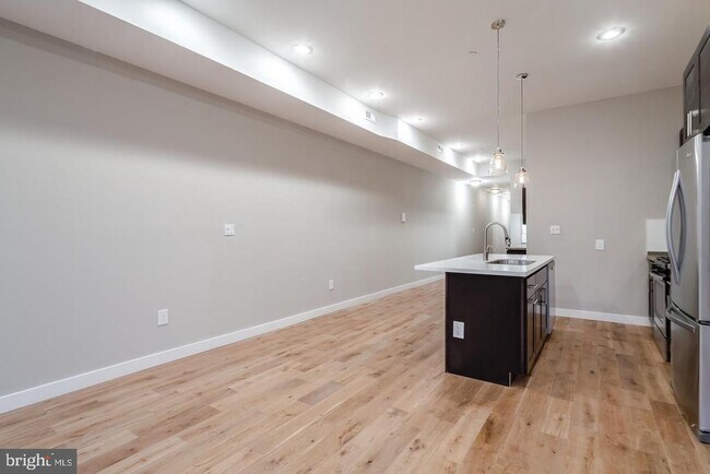 Building Photo - 1636 Ridge Ave