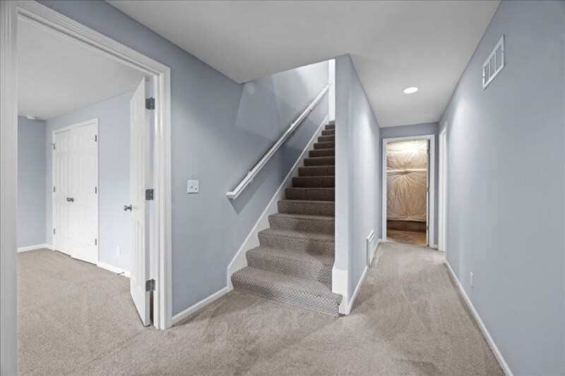 Building Photo - 7419 Isabel Ct