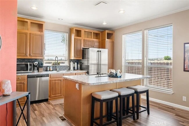 Building Photo - 2151 Grand Ave