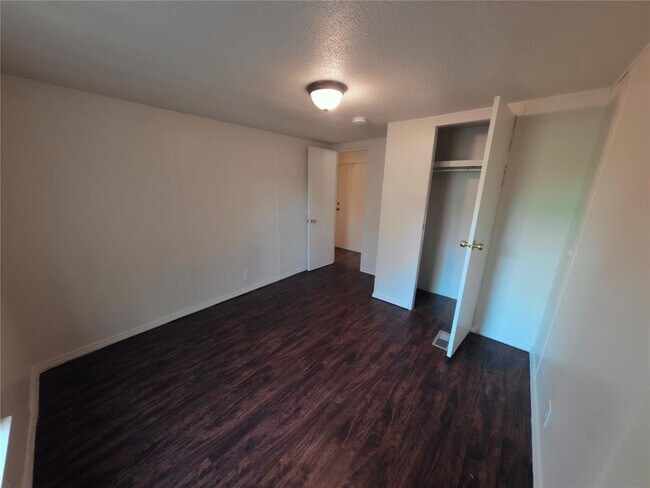 Building Photo - 1504 Citation Cir