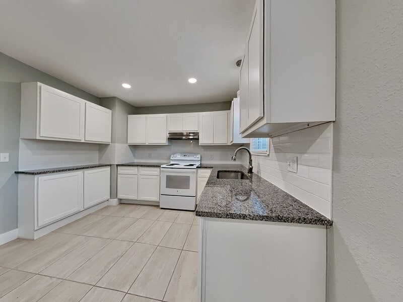 Building Photo - 1921 NW 38th St