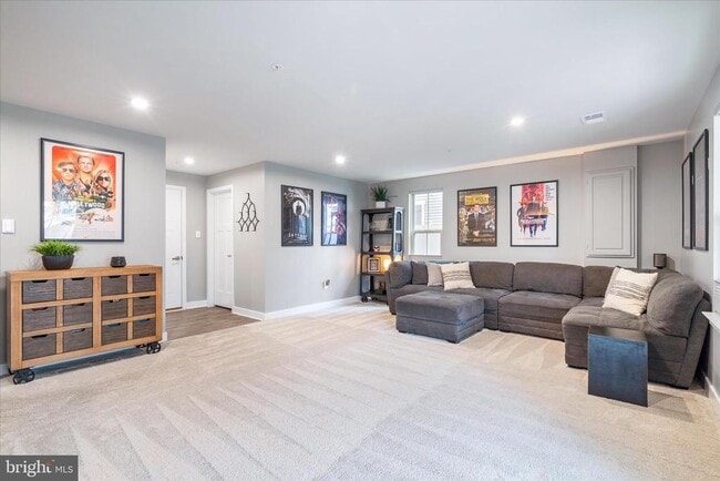 Building Photo - 5924 Pecking Stone St