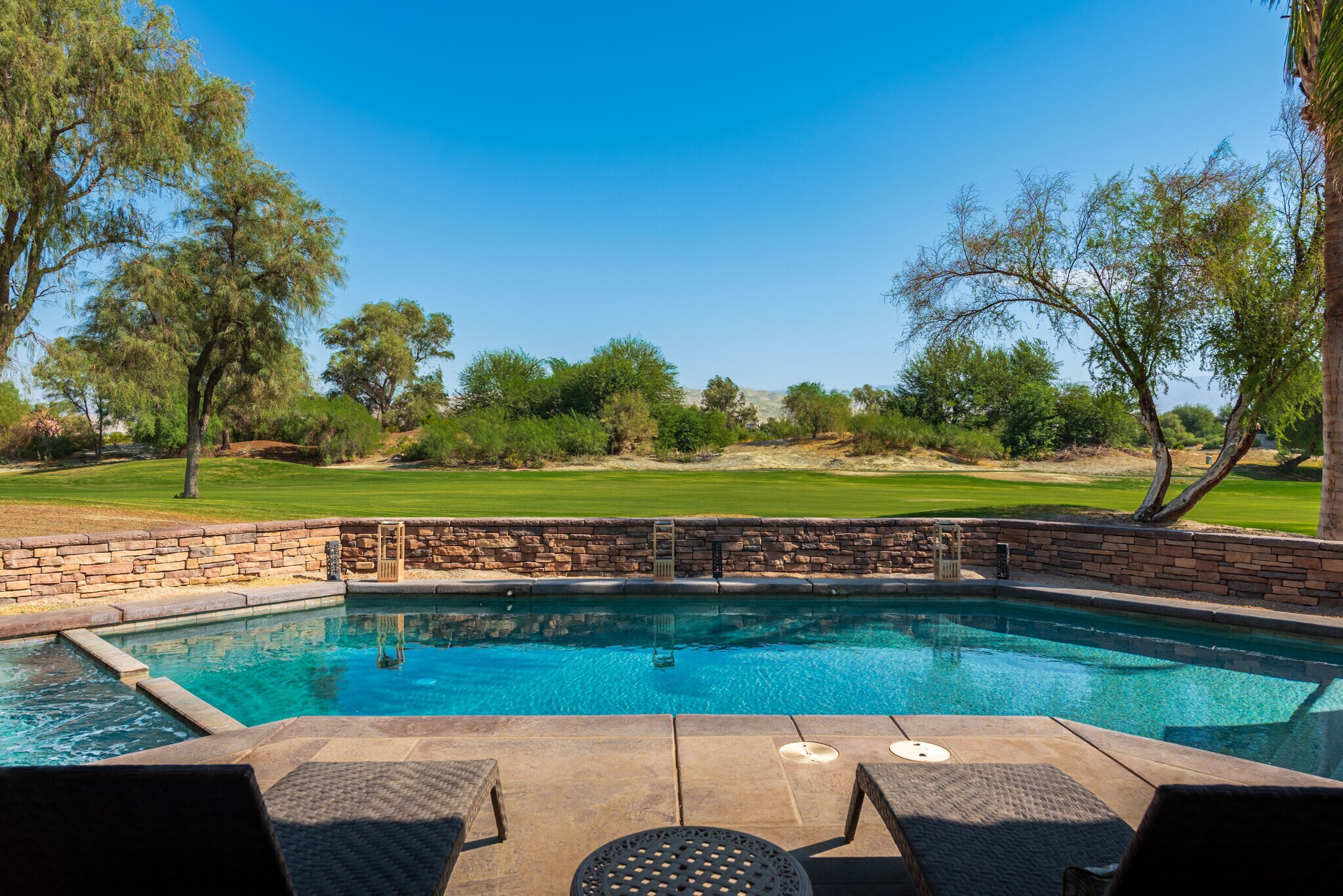 Building Photo - 45 Vista Encantada