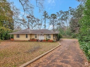 Building Photo - Pecan Units