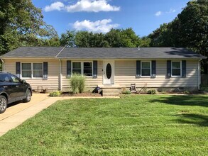 Building Photo - 12817 Leman Ln