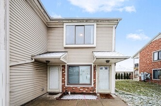 Building Photo - 30657 Hidden Pines Ln