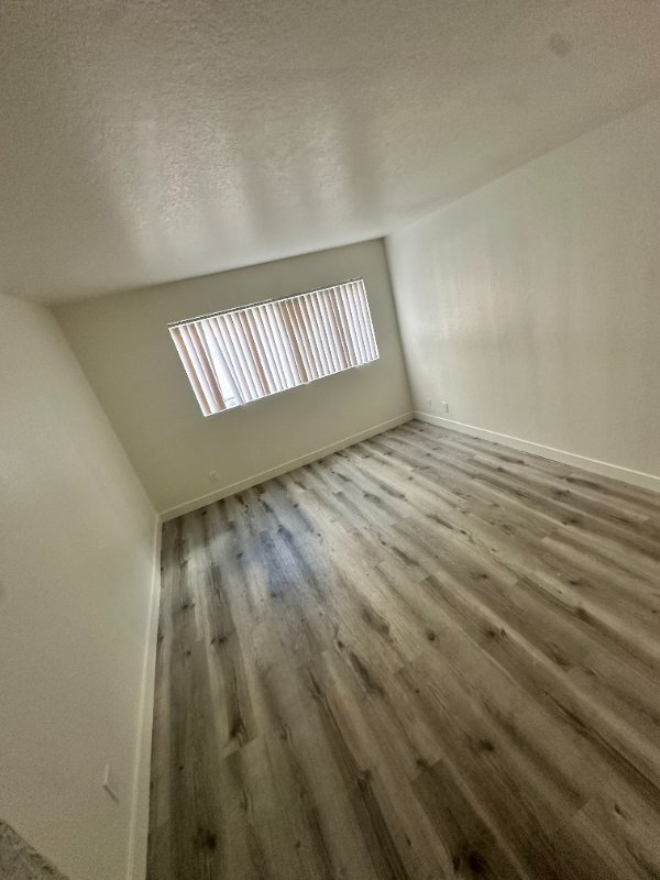 Building Photo - 15009 Moorpark St