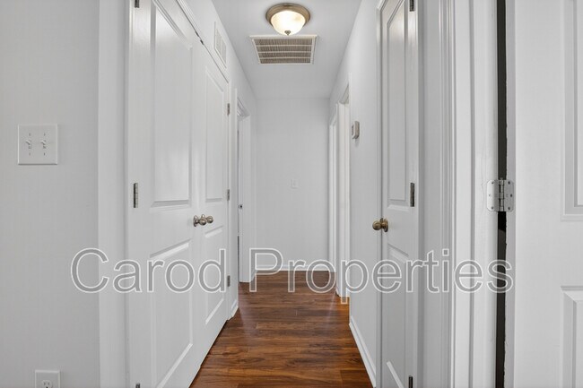 Building Photo - 3315 Runneymede Street SW