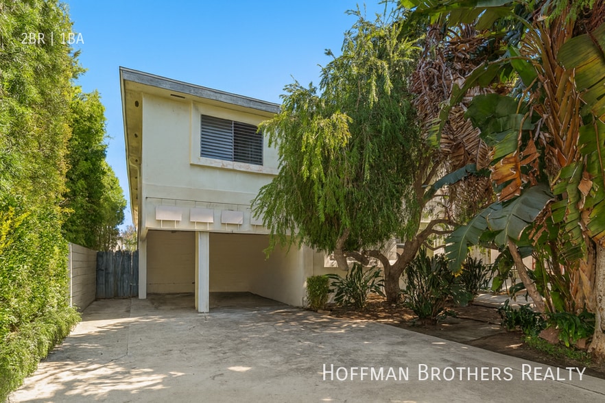 Building Photo - 3636 Mentone Ave