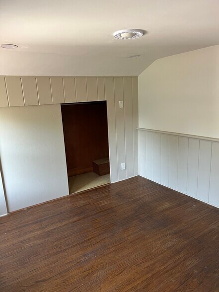 Building Photo - 1400 Titus Ave