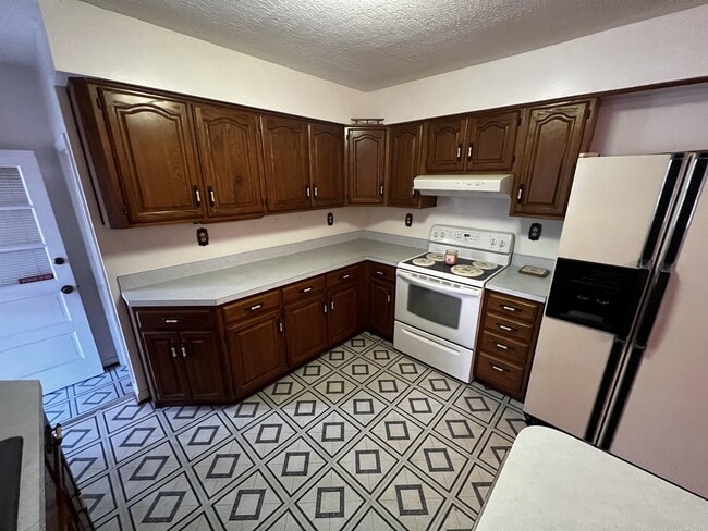 Building Photo - 4214 Blossomwood Dr