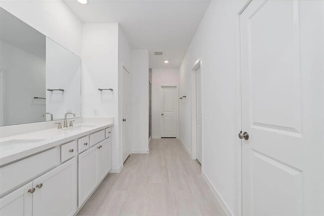 Building Photo - 21650 Lampeter River Ln