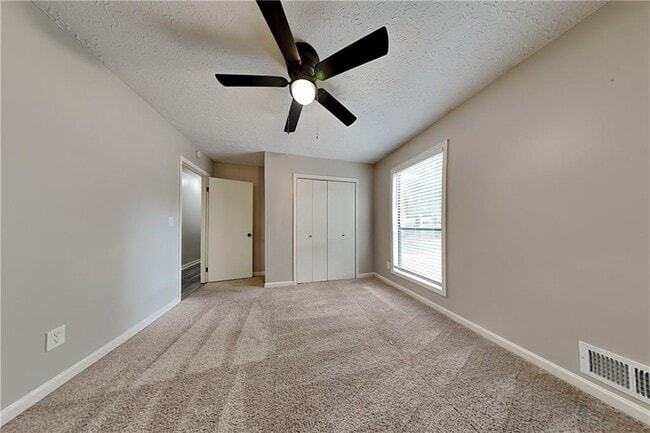 Building Photo - 2979 Marsh Ln SW