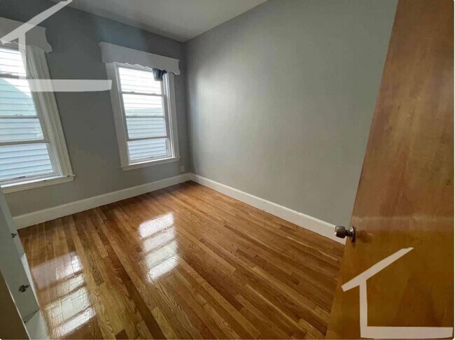 Building Photo - 39 Winship St #2B Boston MA 02135