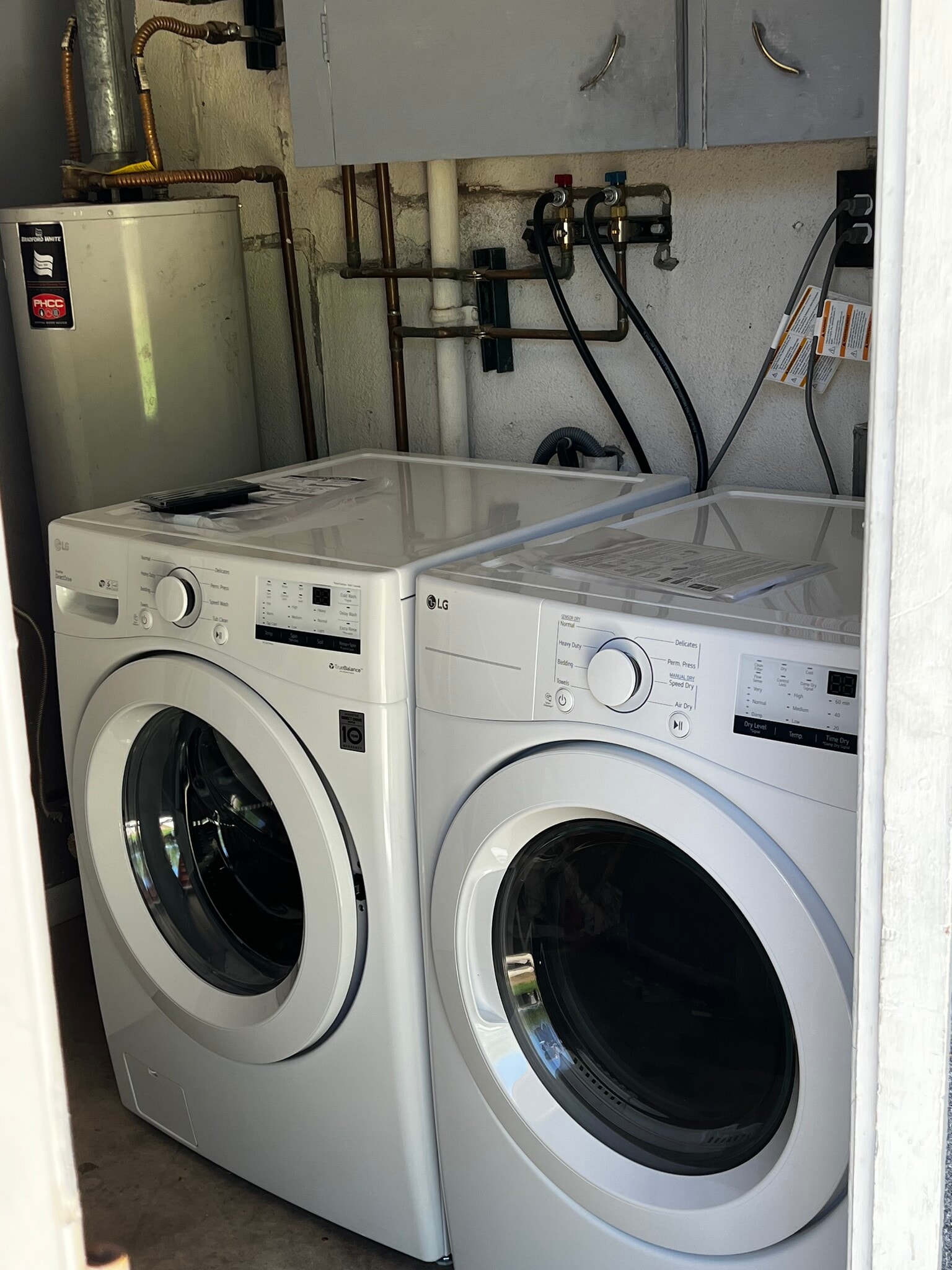 Building Photo - 1512 N Forgeus Ave