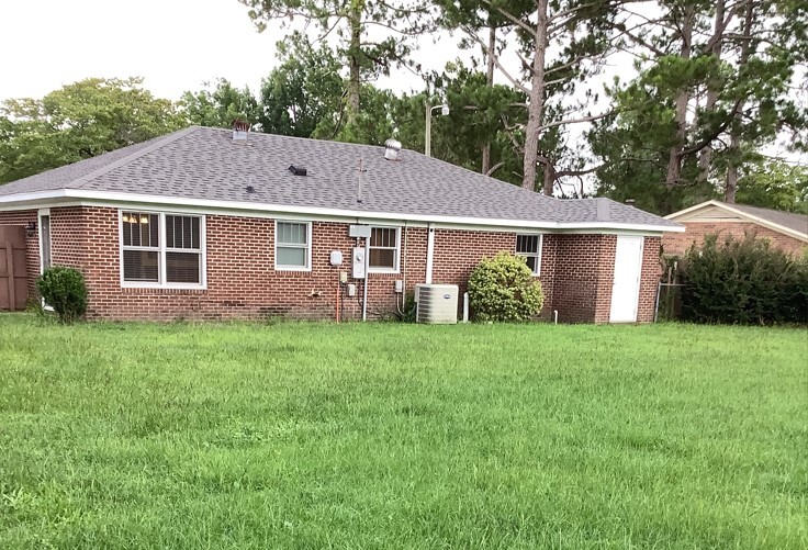 Building Photo - 1001 Dickens Dr