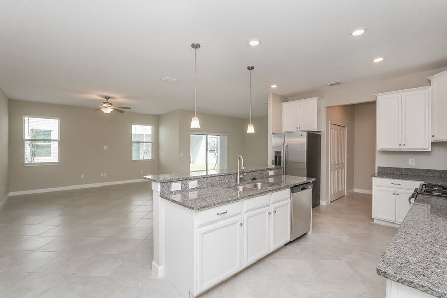 Building Photo - 17520 Radiant Shine Wy