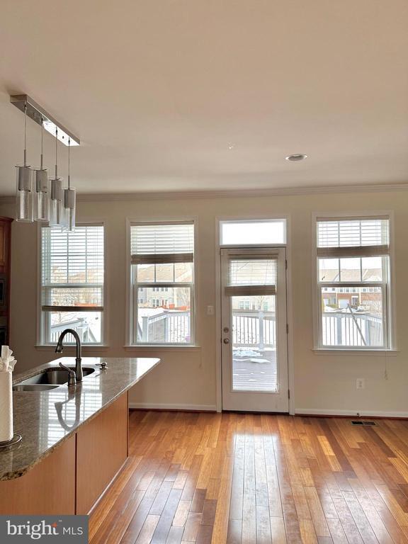 Building Photo - 41692 Wellstone Terrace