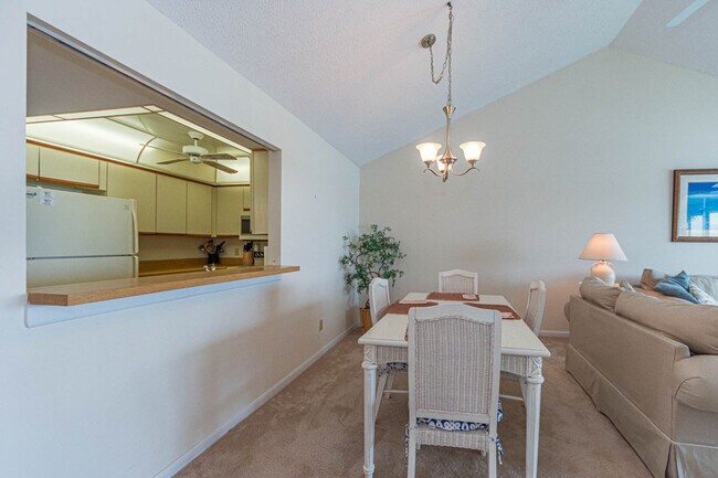 Building Photo - 1840 Tarpon Ln