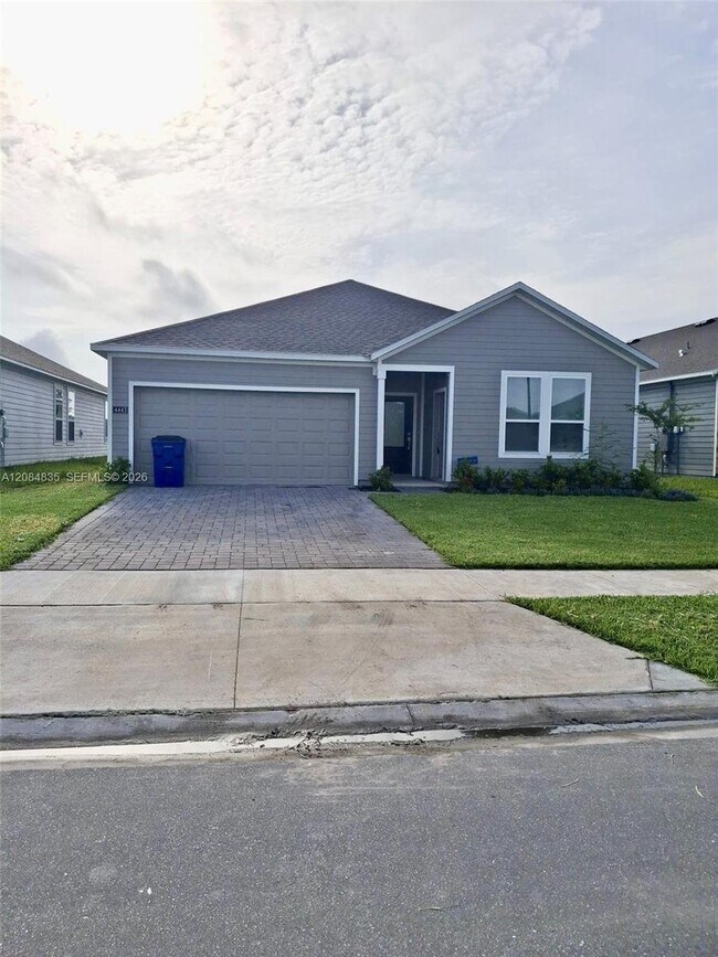 Building Photo - 4443 Vibernum Ave