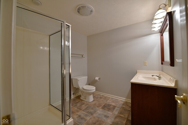 Building Photo - 1402 Edinburgh Dr