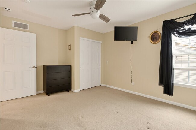 Building Photo - 2093 Mykola Rd