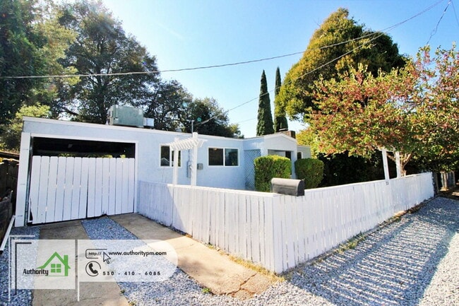 Building Photo - 3210 Veda St