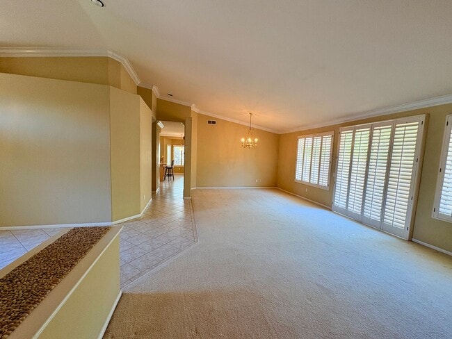 Building Photo - Beautiful 3 Bedroom Plus Office One Story ...