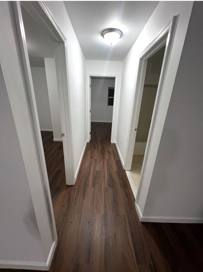 Building Photo - 290 Seaview Ave