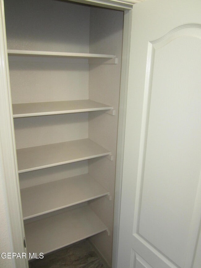 Building Photo - 323 Malta St