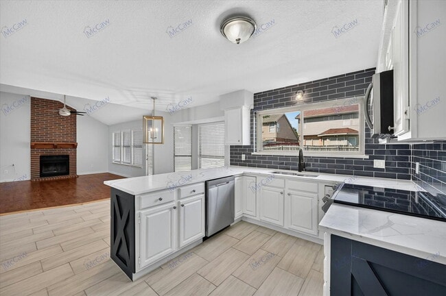 Building Photo - 4301 Hudson Ave