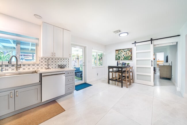 Kitchen - 1101 NE 5th St