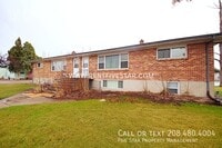 Building Photo - 515 E Alameda Rd