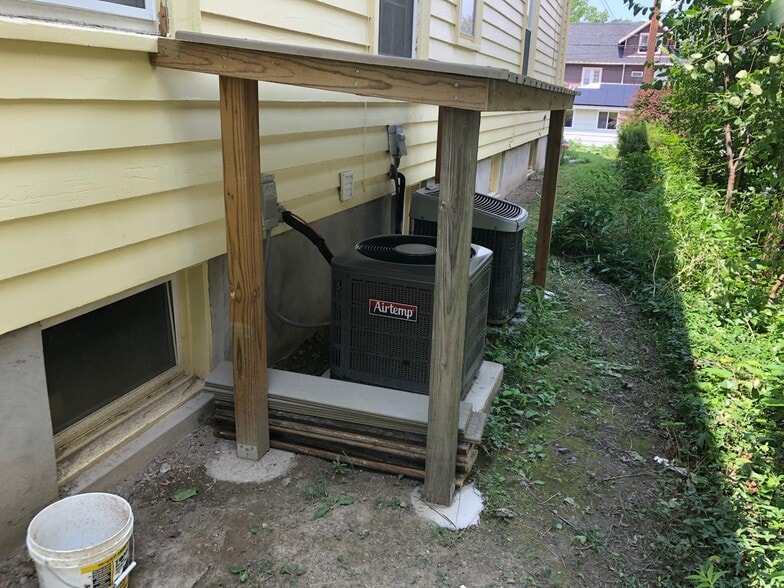 Building Photo - 400 Broad St