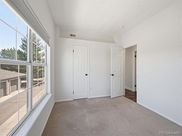 Building Photo - 7470 Singing Hills Dr