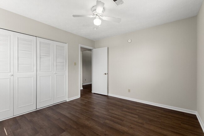 Building Photo - 4029 Victoria Way