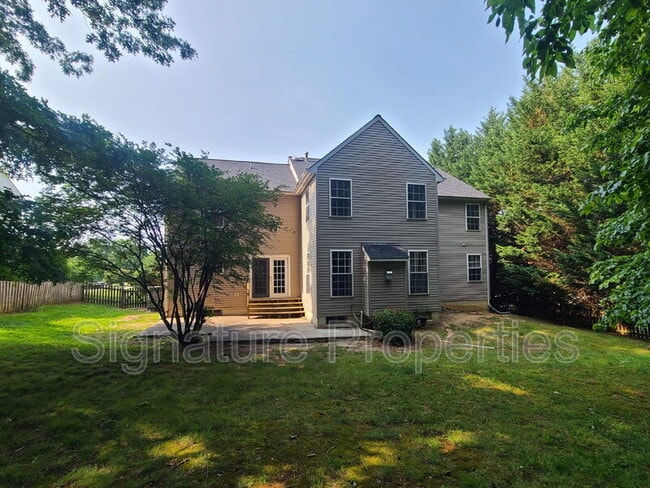 Building Photo - 4002 Mossy Bank Ln