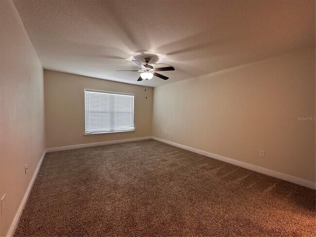 Building Photo - 402 Edith Dr