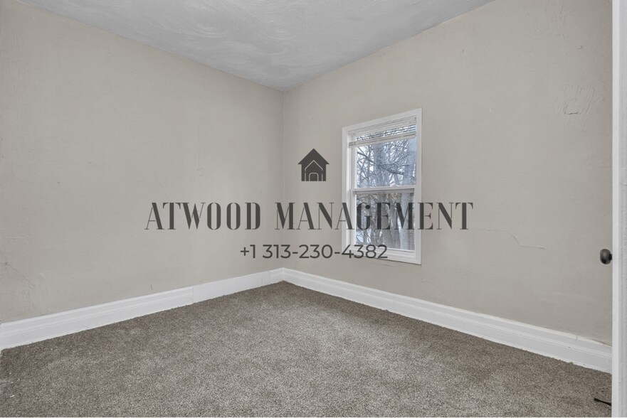 Building Photo - This beautifully updated 3-bedroom, 1-bath single-family home is ready for move-in!