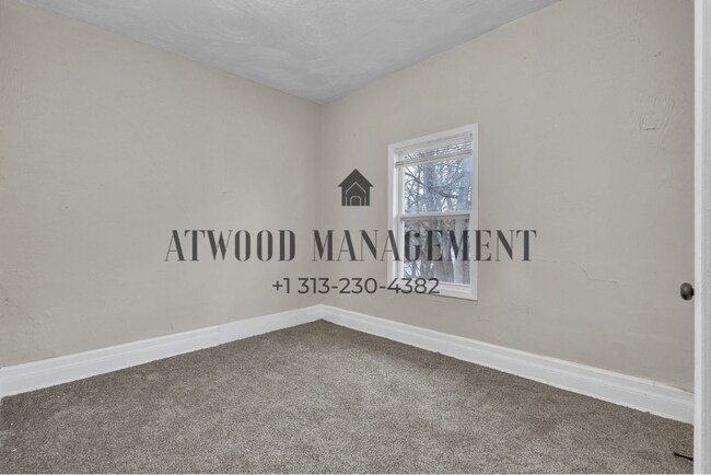 Building Photo - This beautifully updated 3-bedroom, 1-bath single-family home is ready for move-in!