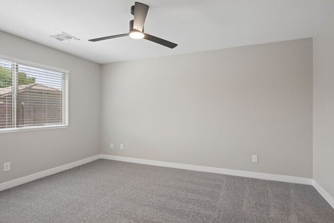 Building Photo - 40130 N Costa Del Sol Dr