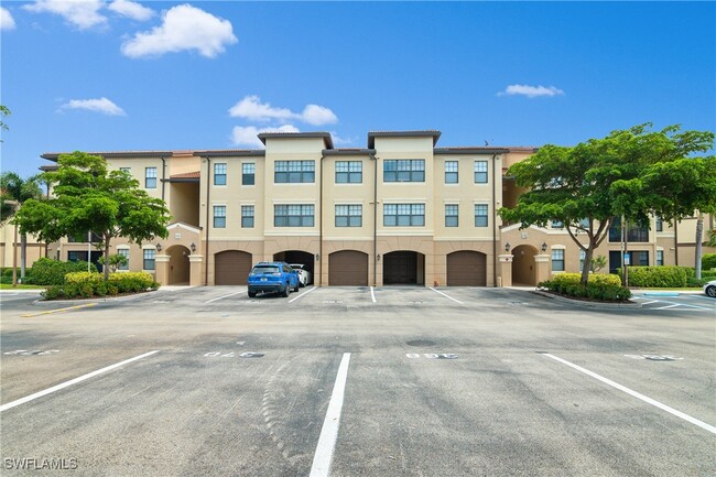 Building Photo - 12936 Violino Ln