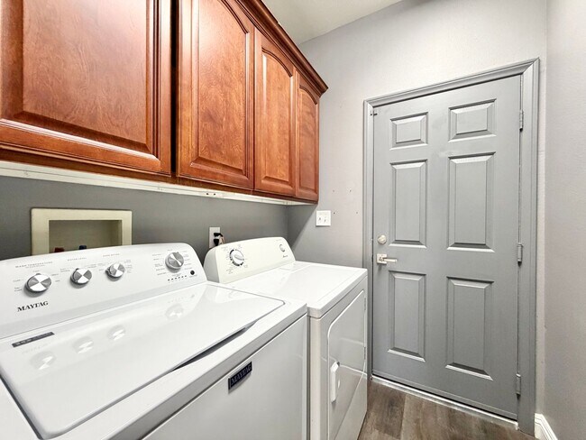 Building Photo - Beautifully Renovated 4 Bedroom Home with INCLUDED Solar, Large Backyard & Gazebo