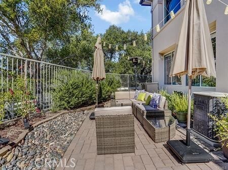 Building Photo - 23 Niblick Ln
