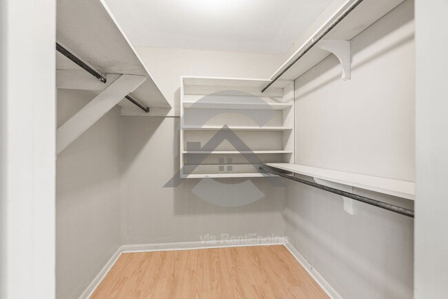 Building Photo - 9812 Coppersmith Ln