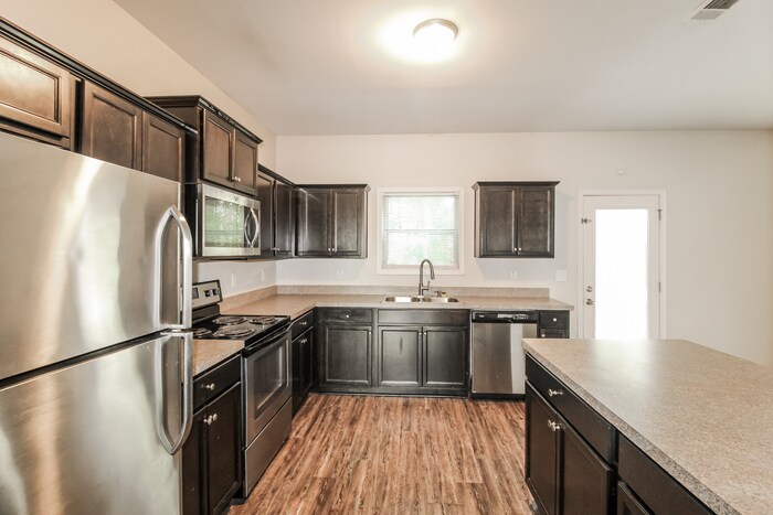 Building Photo - 408 Pearl St