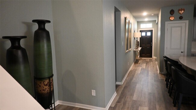 Building Photo - 127 Winged Elm Ct