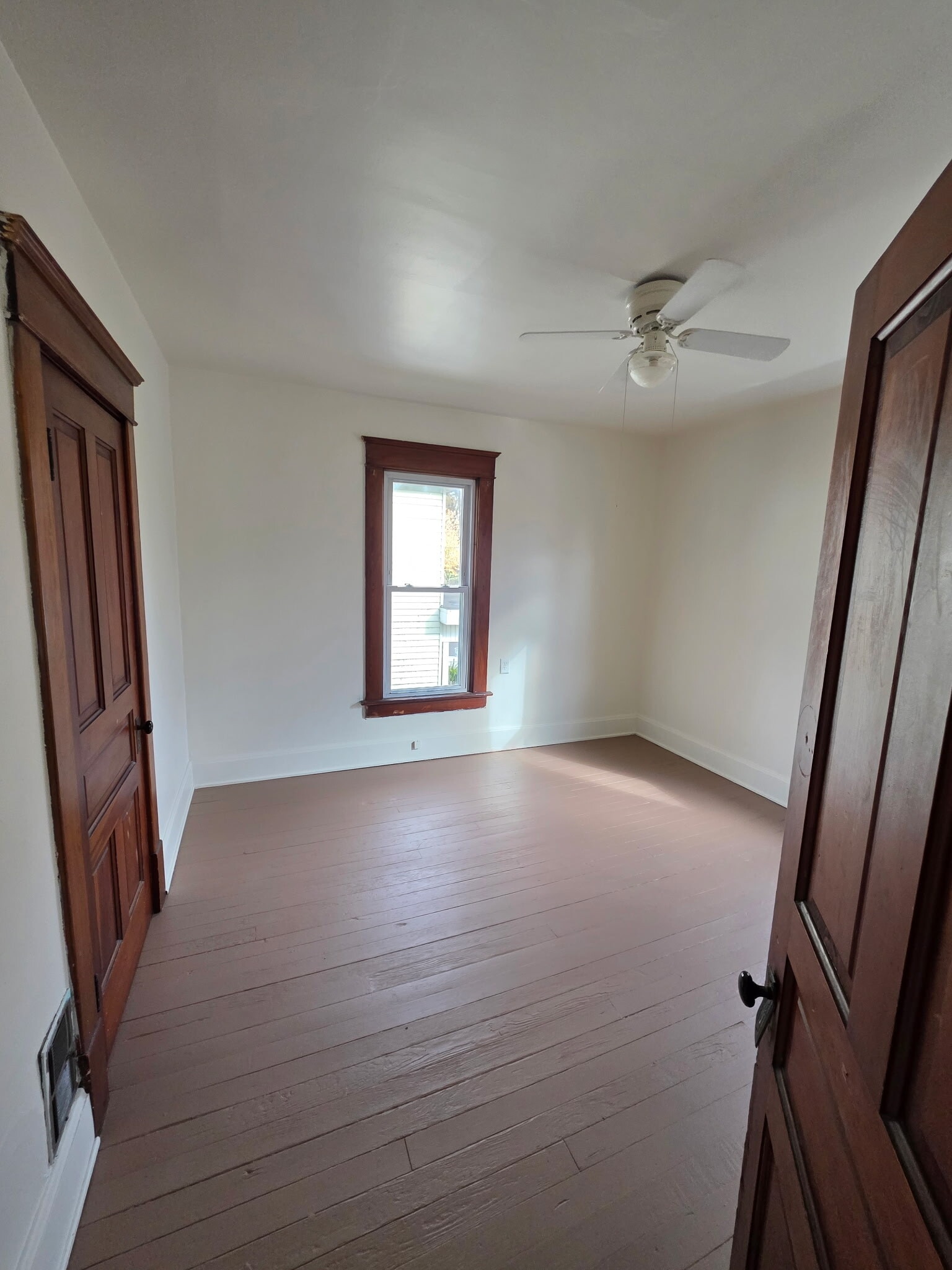 Building Photo - 409 S 3rd St