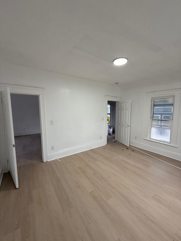 Building Photo - 1447 W 101st St