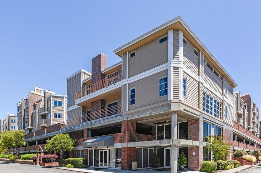 Building Photo - 6400 Christie Ave
